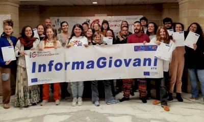Come parlare di sessualità e relazioni agli adolescenti?