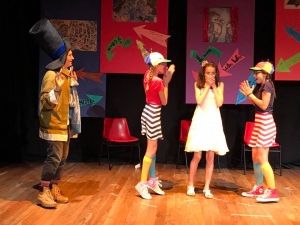 'Lo spaventastico viaggio di Alice' dei Mangiatori di nuvole torna in scena!