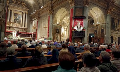 Papa Francesco, duomo gremito a Cuneo per la veglia