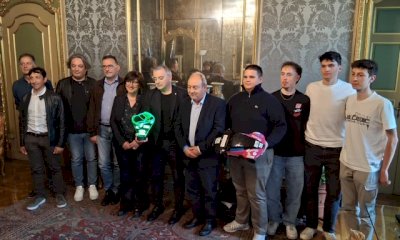 La “Freccia F25” degli studenti del Vallauri di Fossano sfila a Palazzo Lascaris