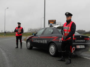 Ubriaco aggredisce i Carabinieri: arrestato