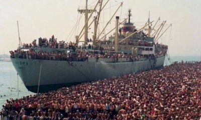 Lo sbarco degli albanesi a Bari nel 1991 raccontato al cinema Monviso