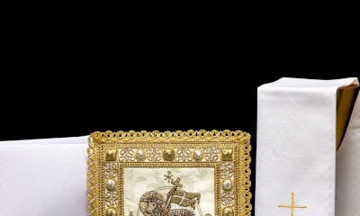 Gli abiti liturgici più belli nella storia della Chiesa