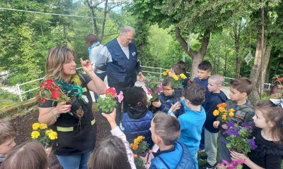 I bambini della prima elementare protagonisti di “Monserrato in fiore”