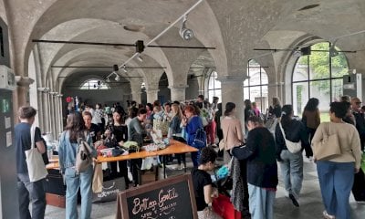 Grande partecipazione allo “swap party” al Filatoio di Caraglio in occasione di “Di Filo in Filo”