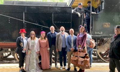 Il treno storico ha portato a Ceva la magia della locomotiva a vapore