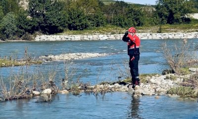 Un indumento nel Tanaro, riprese le ricerche per due scomparsi
