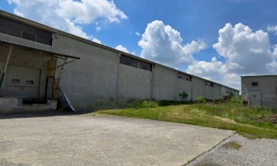 Vendesi capannone a Carrù