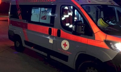 Incidente stradale ad Alba nella notte, morto un ventiduenne