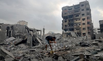 A Saluzzo una fiaccolata per chiedere il cessate il fuoco nella Striscia di Gaza