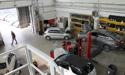 Controlli della Polizia Stradale in officine, autorivenditori e autoscuole: rilevate diverse irregolarità