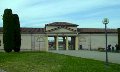 Alba: nuovo orario di apertura per i cimiteri in estate