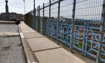 Un uomo minaccia di gettarsi dal viadotto Soleri, lo salva un’agente penitenziaria