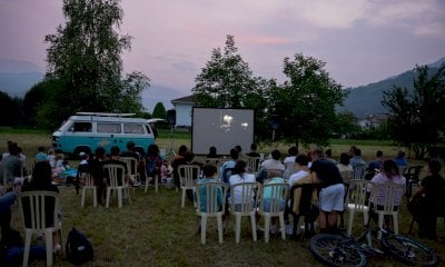 A Rifreddo il cartone animato “Minions” proiettato sotto le stelle