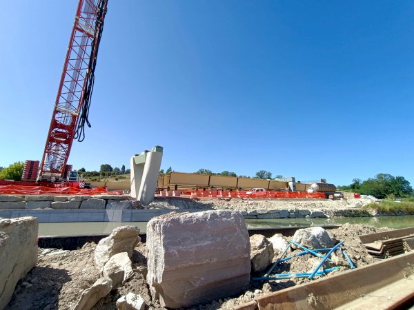 Il viadotto della Asti-Cuneo a Roddi