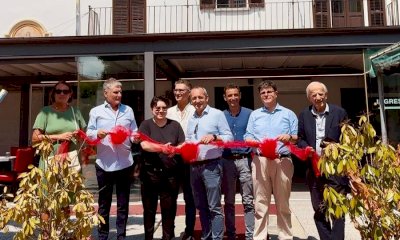 Assessori e consiglieri a tavola per l’apertura dell’all you can eat italiano a Cuneo