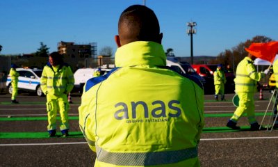 Pietraporzio, incidente tra due vetture: strada 