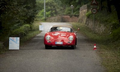 La Ruota d’Oro storica porta le più belle auto d'epoca sulle strade della Granda