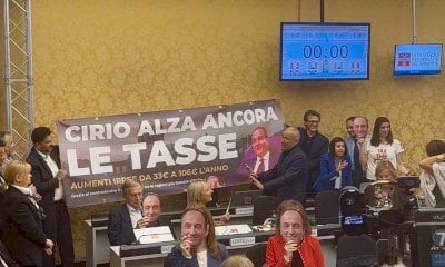 Caro Irpef, la stangata è servita: l’addizionale regionale aumenta fino a 106 euro all’anno