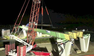 Asti-Cuneo, posata la campata del viadotto sulla provinciale 7: 
