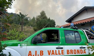 Fumo sul Mombracco, si teme per una ripresa dell'incendio boschivo