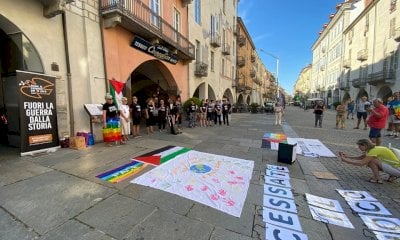 Una manifestazione con Donne in cammino per la pace per dire “stop” alla guerra in Palestina