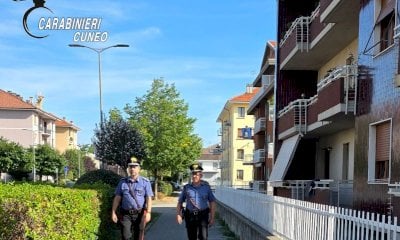Rapine in strada con il coltello, scene di terrore per alcuni giovani a Cuneo