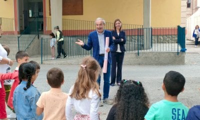 Primo giorno di scuola a Bra: il saluto del sindaco Gianni Fogliato