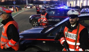 Due africani si rifiutano di esibire il permesso di soggiorno ai Carabinieri: deferiti