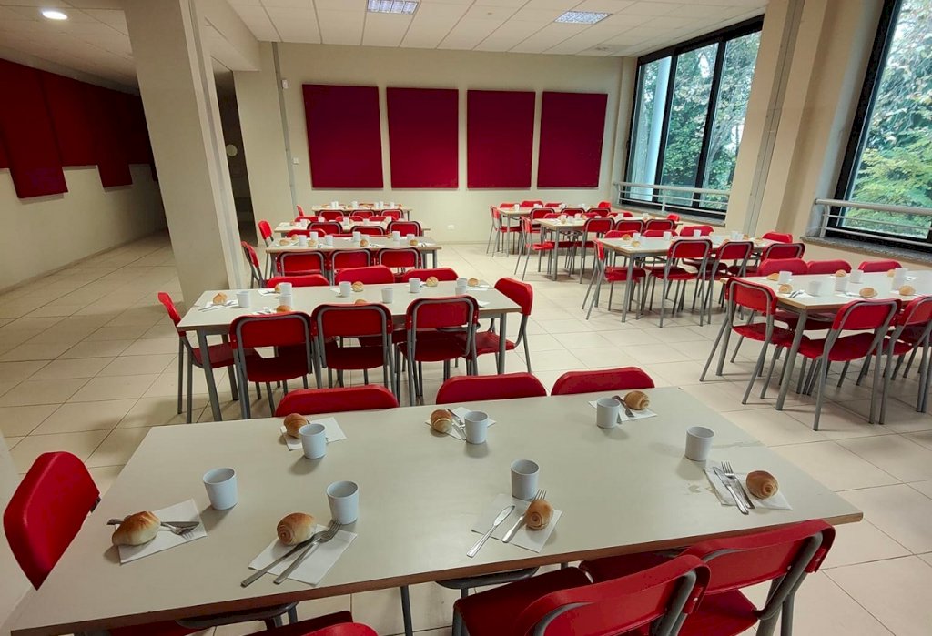 Alla mensa scolastica di Mondovì arriva l’iniziativa “Cucine aperte”