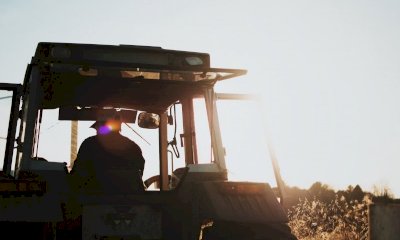 Auto contro un trattore a Monasterolo, grave un 36enne