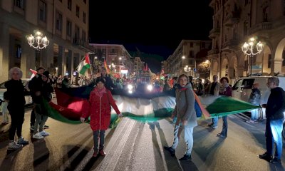 In corteo per Gaza a Cuneo dopo l’abbordaggio della Sumud Flotilla