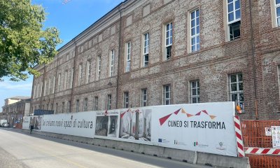 Il cantiere della nuova biblioteca verso la fine: giovedì la rimozione della gru