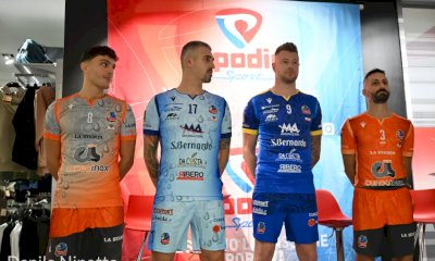 Disponibili in edizione limitata le nuove maglie del Cuneo Volley per la Superlega