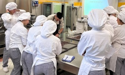 Gli studenti dell’Alberghiero di Dronero al corso POC di cioccolateria “From Bean to Bar”