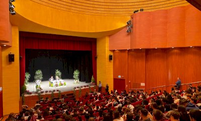 A Bra, Verduno e Alba mille persone presenti a teatro per lo psichiatra Vittorino Andreoli