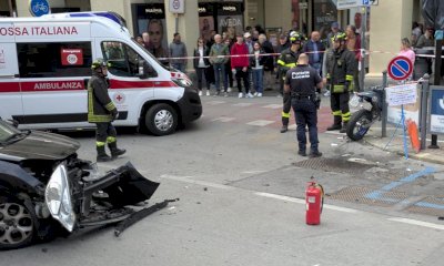 Scontro tra auto e moto in corso Nizza, grave il centauro