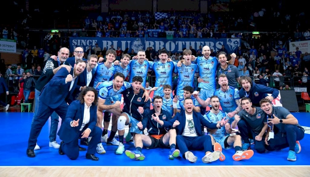 Volley: è una serata speciale per Cuneo, che si regala la prima storica vittoria in Superlega