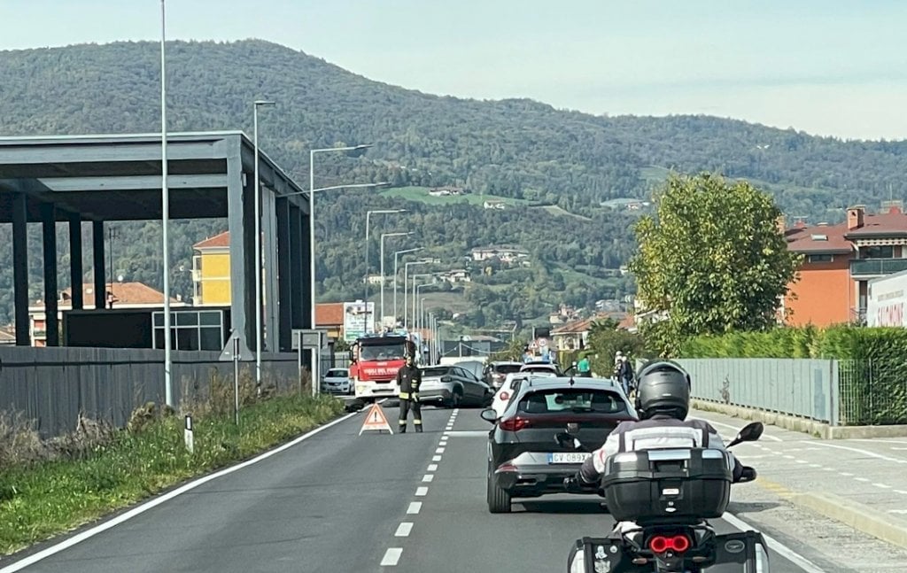 Incidente all'ingresso di Busca, rallentamenti per il traffico