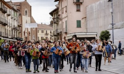 Domani a Saluzzo arriva “Uvernada”: tre giorni di grandi concerti e mostre sui mestieri della tradizione