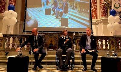 “Adele vola”. Viene da Niella Tanaro la prima pilota di mongolfiera in carrozzina