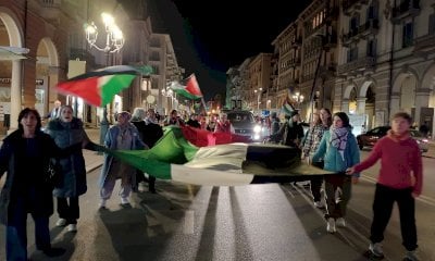 ProPal cuneesi di nuovo in corteo: “In piazza per tutte le guerre, ma a Gaza è genocidio”