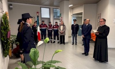 Il questore onora i defunti della Polizia di Stato