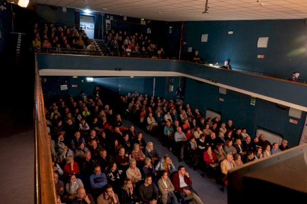 La presentazione di La Grande Parigi al Ponte del Dialogo