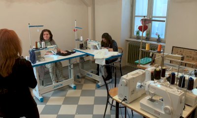 Savigliano, come creare borse e addobbi natalizi alla “Oasi del cucito”