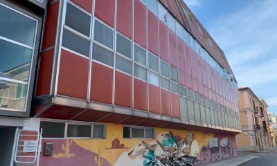 Savigliano, via Malines: restyling alla facciata della palestra