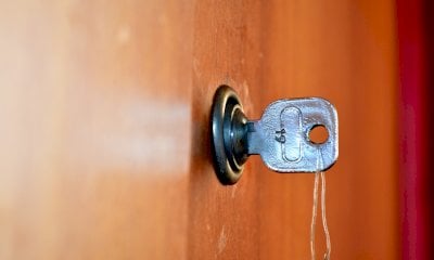 Occupano una casa del Comune per otto mesi, ora sono a processo