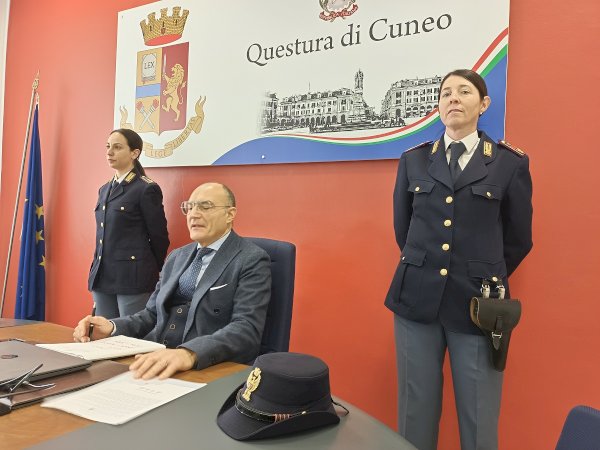 I saluti del questore Grassi