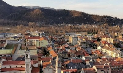 Roccavione, una panchina rossa in piazza Don Chesta contro la violenza sulle donne