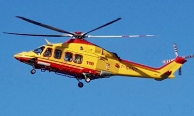 Auto ribaltata a Sommariva Bosco, grave una 45enne